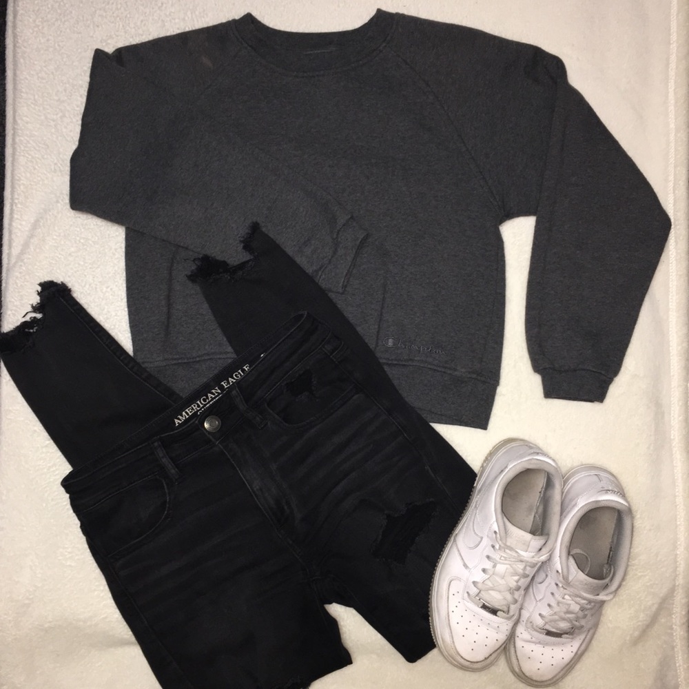 Cropped champion sweatshirt